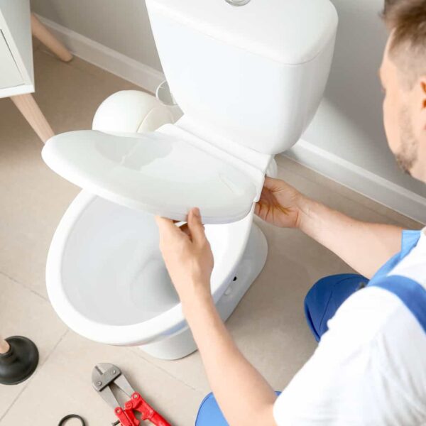 CLICK-A-PRO Tech Installing A New Toilet Seat